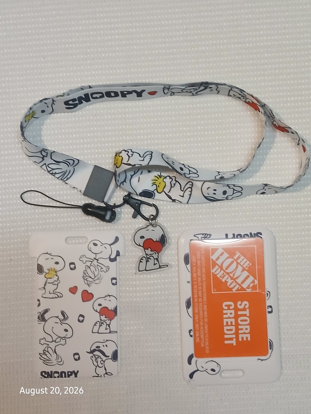Peanuts - Lanyard & ID Holder Set, Snoopy Doing The Happy Dance, Engraved - Picture 2 of 8